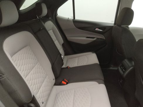 Used 2020 Chevrolet Equinox LS w/ LS Convenience Package image 19