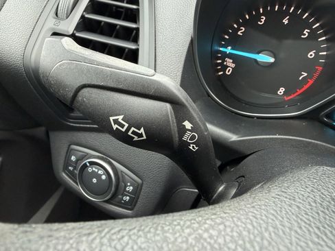 Used 2018 Ford Escape SE image 18