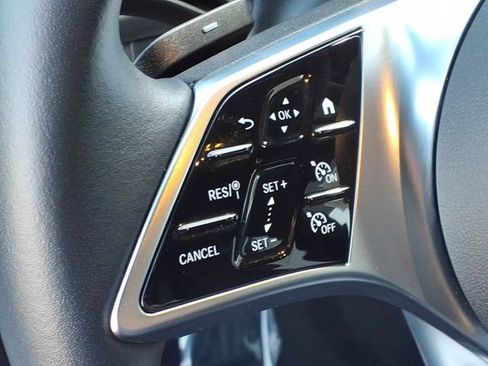 Certified 2025 Mercedes-Benz GLC 350e 4MATIC image 9