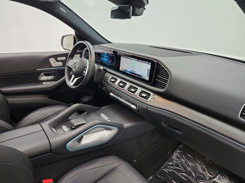Used 2021 Mercedes-Benz GLE 580 4MATIC image 35