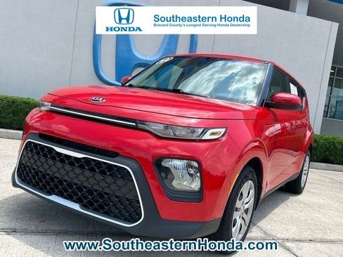 Used 2020 Kia Soul LX FWD image 1