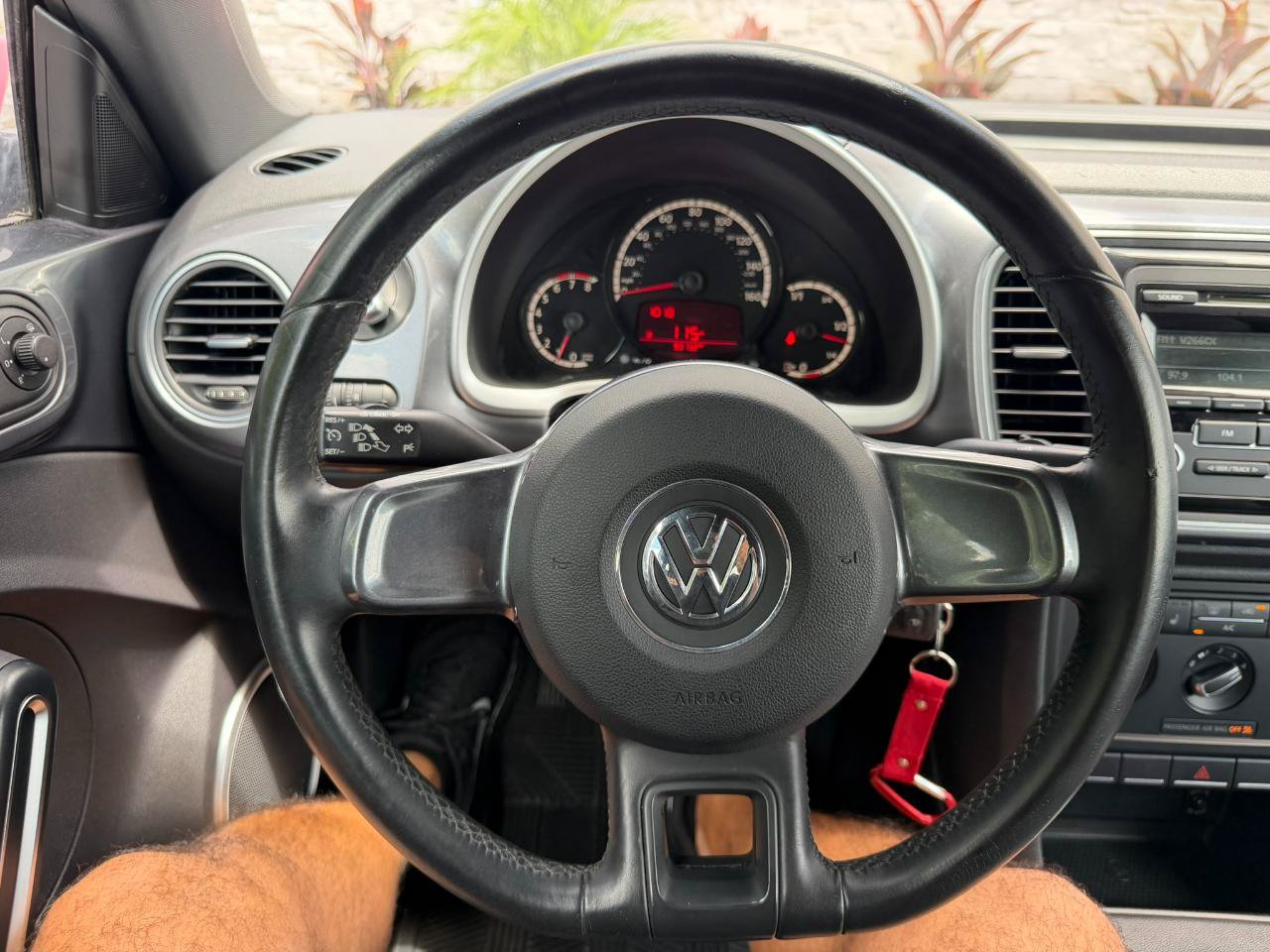 Used 2013 Volkswagen Beetle 2.5 FWD image 21