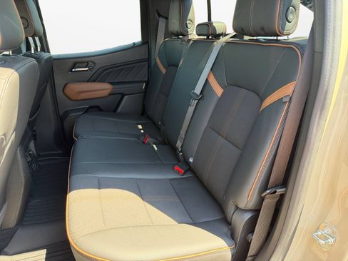 Used 2023 GMC Canyon AT4 w/ Canyon Safety Plus Package AWD/4WD image 15