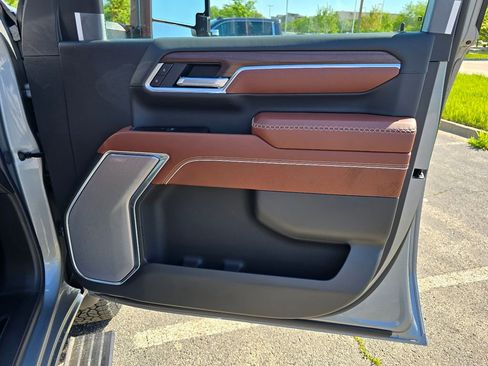New 2026 GMC Sierra 3500 Denali Ultimate AWD/4WD image 32