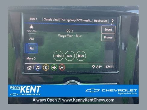 Certified 2023 Chevrolet Traverse LS FWD image 1