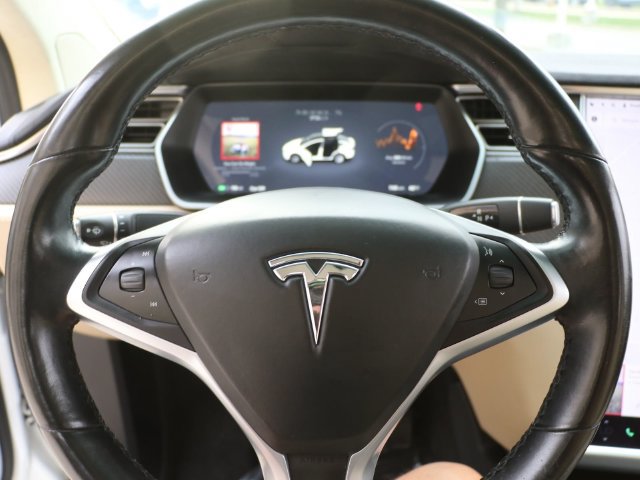 Used 2017 Tesla Model X 75D AWD/4WD image 26