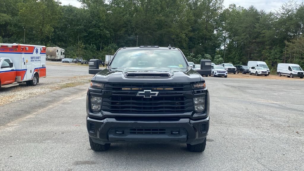 Used 2024 Chevrolet Silverado 2500 Custom w/ Custom Value Package AWD/4WD image 2