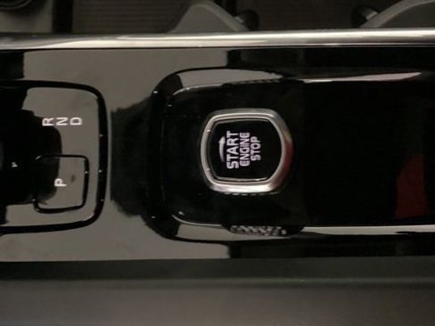 New 2026 Volvo V60 B5 Cross Country Plus w/ Climate Package image 28