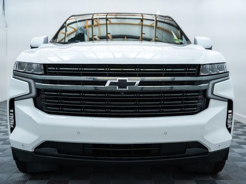 Used 2021 Chevrolet Tahoe RST w/ Luxury Package AWD/4WD image 2