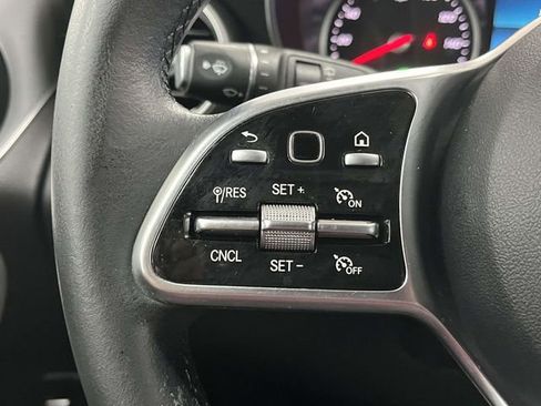 Used 2021 Mercedes-Benz GLC 300 4MATIC image 30