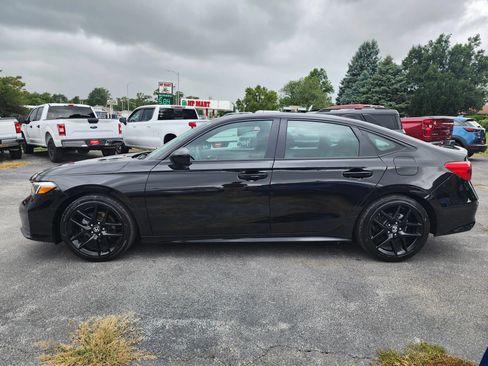 Used 2025 Honda Civic Sport image 4