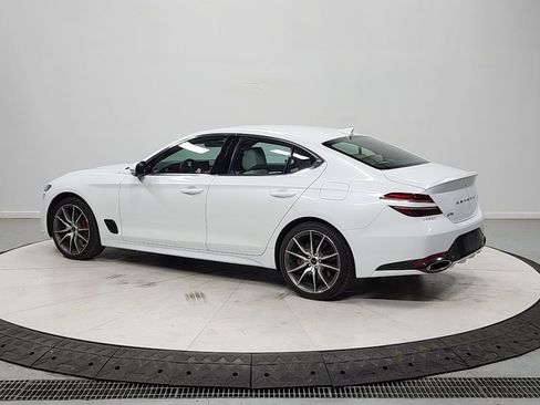 Used 2025 Genesis G70 2.5T RWD image 5