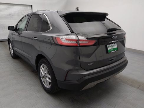 Used 2024 Ford Edge SEL image 5