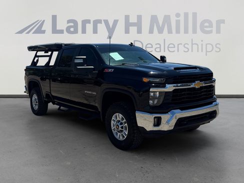 Used 2024 Chevrolet Silverado 2500 LT w/ All Star Edition AWD/4WD image 7