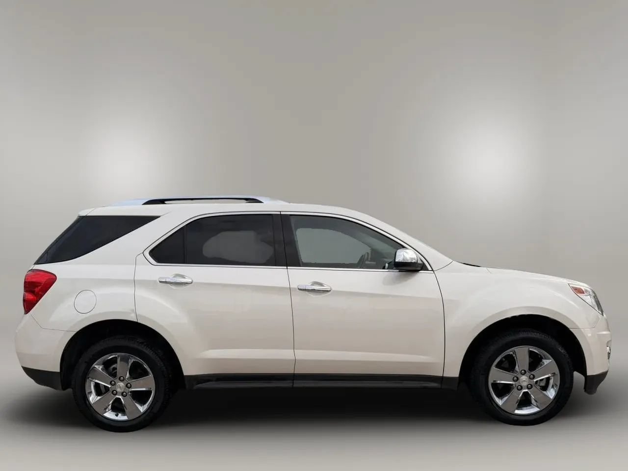 Used 2013 Chevrolet Equinox LTZ FWD image 16