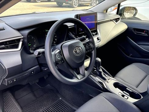 Certified 2024 Toyota Corolla LE w/ LE Convenience Package image 15