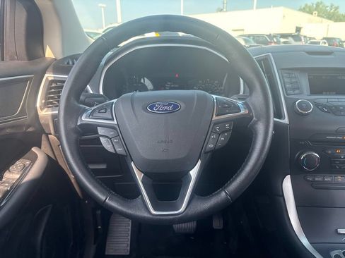Used 2017 Ford Edge SEL w/ Class II Trailer Tow Package AWD/4WD image 10
