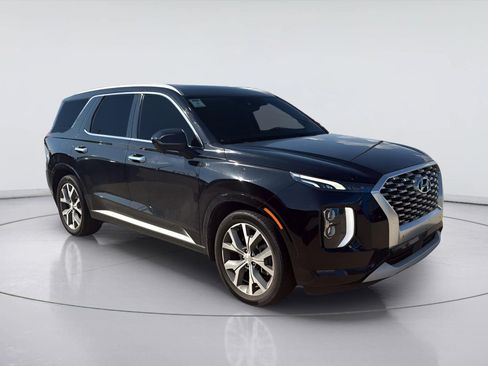 Used 2021 Hyundai Palisade Limited w/ Winter Package FWD image 4