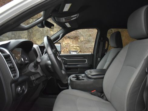 Used 2024 RAM 2500 Big Horn image 16