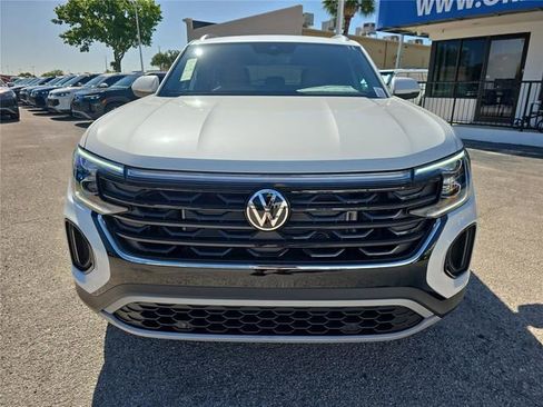 New 2026 Volkswagen Atlas Cross Sport SE FWD image 2