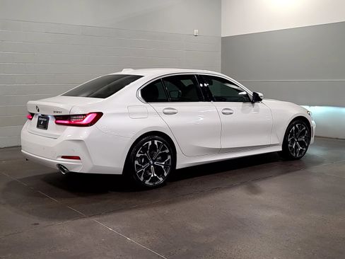 Used 2026 BMW 330i Sedan w/ Premium Package RWD image 8