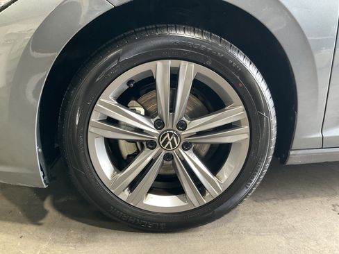 Used 2024 Volkswagen Jetta SE FWD image 11