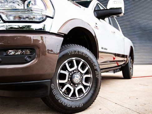 Used 2024 RAM 2500 Limited w/ Safety Group image 12