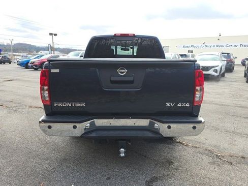 Used 2017 Nissan Frontier SV w/ SV Value Truck Package image 4