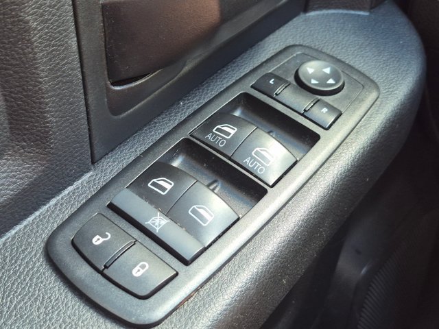 Used 2016 RAM 1500 Express AWD/4WD image 12