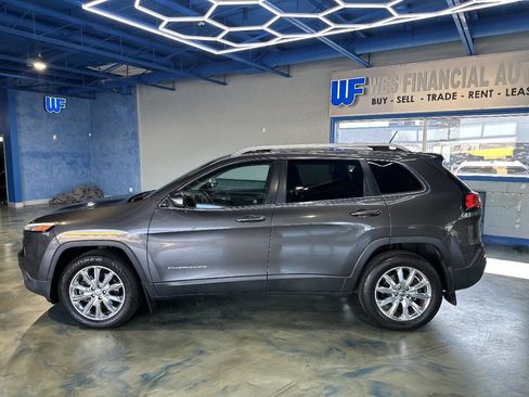 Used 2014 Jeep Cherokee Limited w/ Luxury Group image 14