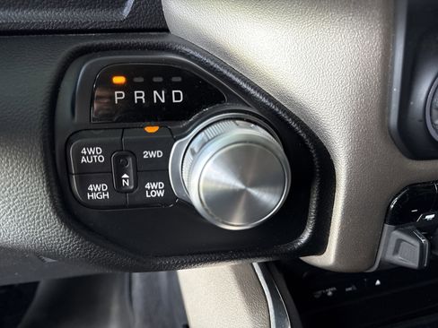 Used 2019 RAM 1500 Laramie image 25
