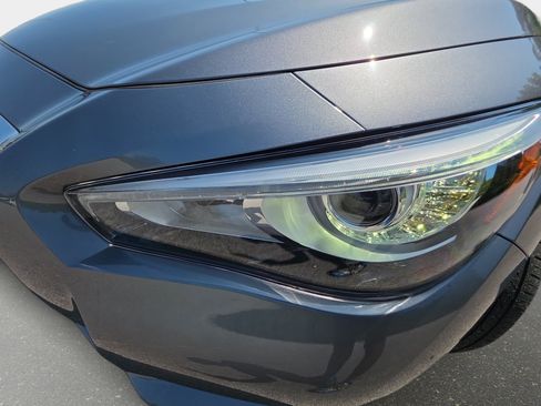 Used 2016 INFINITI Q50 Premium AWD/4WD image 31