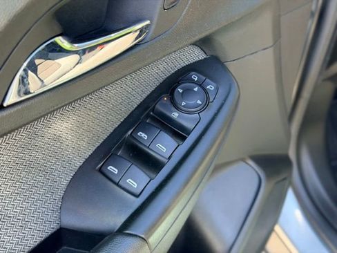 Used 2023 Chevrolet TrailBlazer LT FWD image 19
