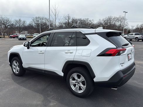 Used 2021 Toyota RAV4 XLE image 25