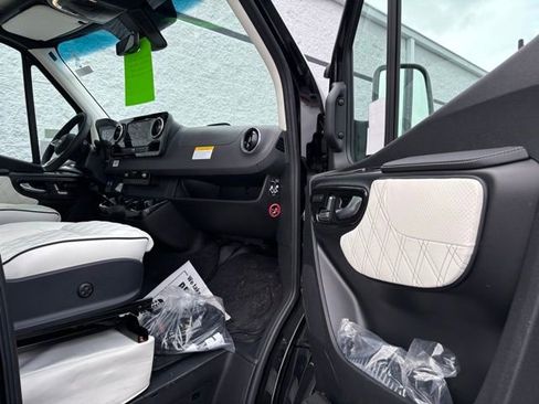 New 2025 Mercedes-Benz Sprinter 3500 image 23