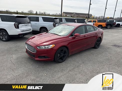Used 2016 Ford Fusion SE w/ Equipment Group 201A image 1