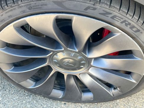 Used 2020 Tesla Model Y Performance AWD/4WD image 10