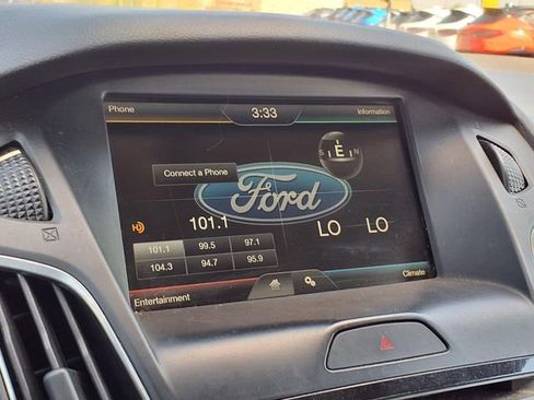Used 2015 Ford Focus Titanium w/ Titanium Cold Weather Package FWD image 11