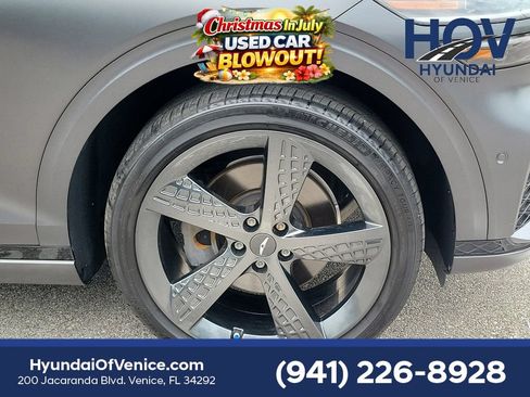 Used 2022 Genesis GV70 2.5T w/ Sport Prestige Package AWD/4WD image 9