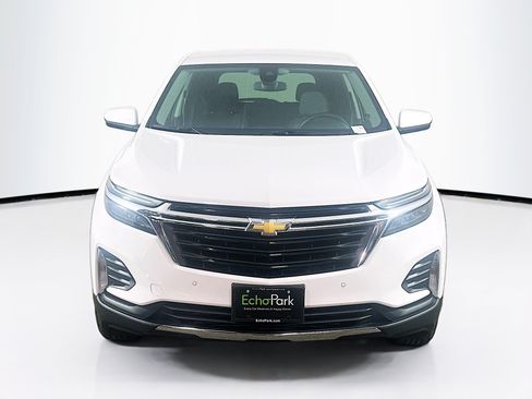 Used 2024 Chevrolet Equinox LT AWD/4WD image 2