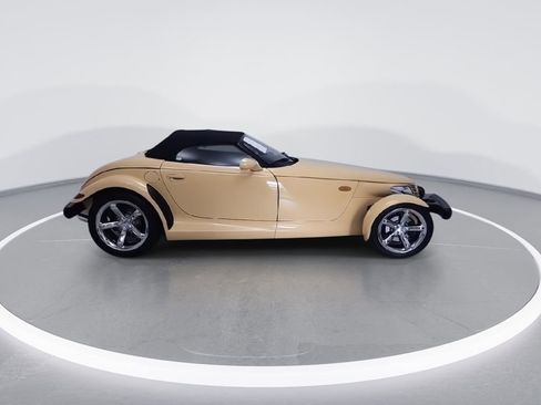 Used 2002 Chrysler Prowler RWD image 2