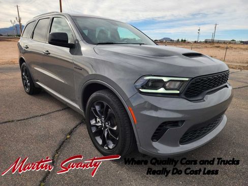 Used 2025 Dodge Durango R/T w/ Blacktop Package AWD/4WD image 1
