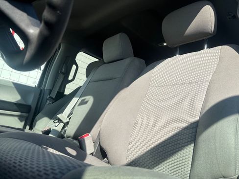 Used 2017 Ford F150 XLT image 7