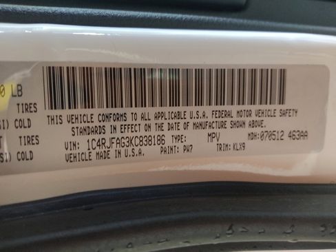 Used 2019 Jeep Grand Cherokee Altitude AWD/4WD image 33