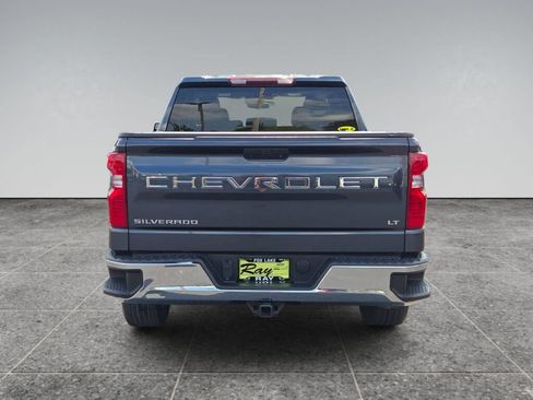 Used 2022 Chevrolet Silverado 1500 LT AWD/4WD image 16
