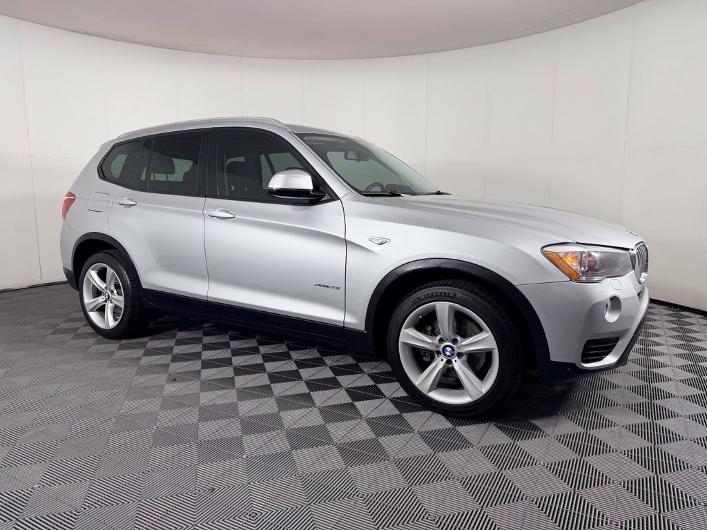 Used 2017 BMW X3 xDrive28i AWD/4WD image 4