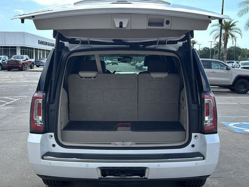 Used 2019 GMC Yukon Denali w/ Denali Ultimate Package RWD image 19