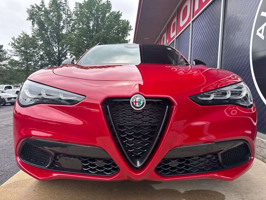 New 2026 Alfa Romeo Stelvio Sprint AWD/4WD image 8
