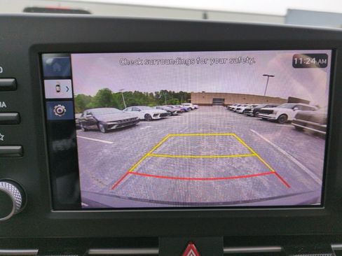 New 2026 Hyundai Elantra SE FWD image 24