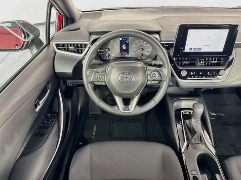 Used 2025 Toyota Corolla SE FWD image 28